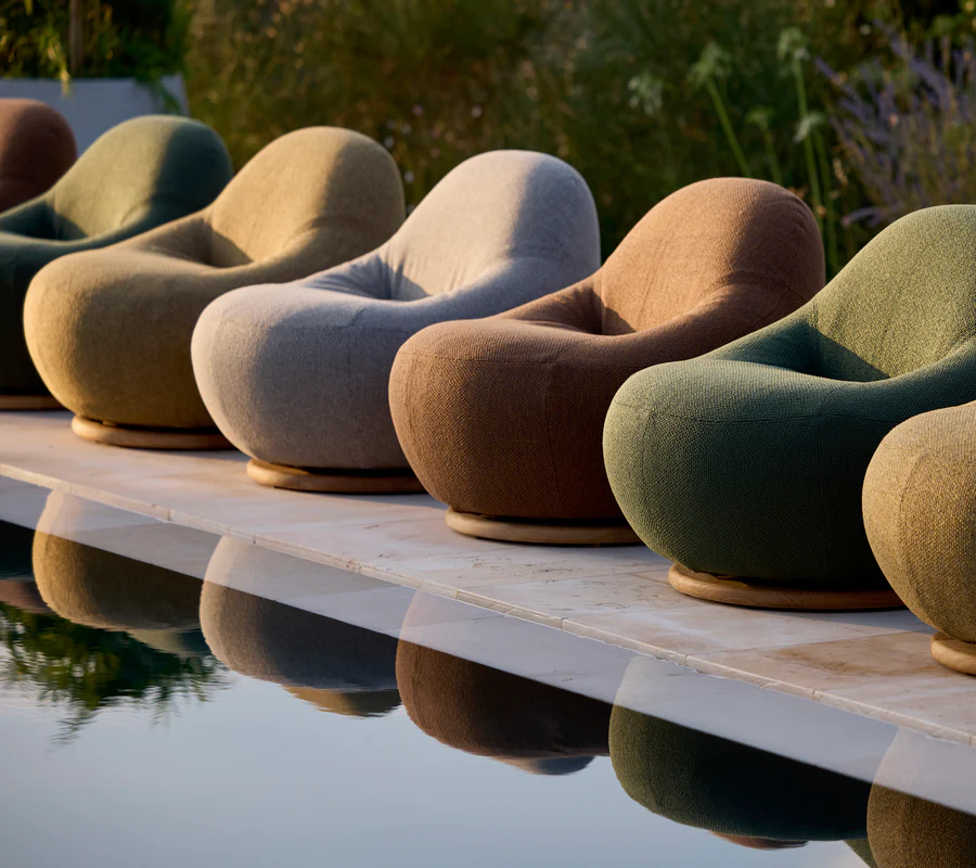 Gem lounge chair w/teak swivel - Image 4